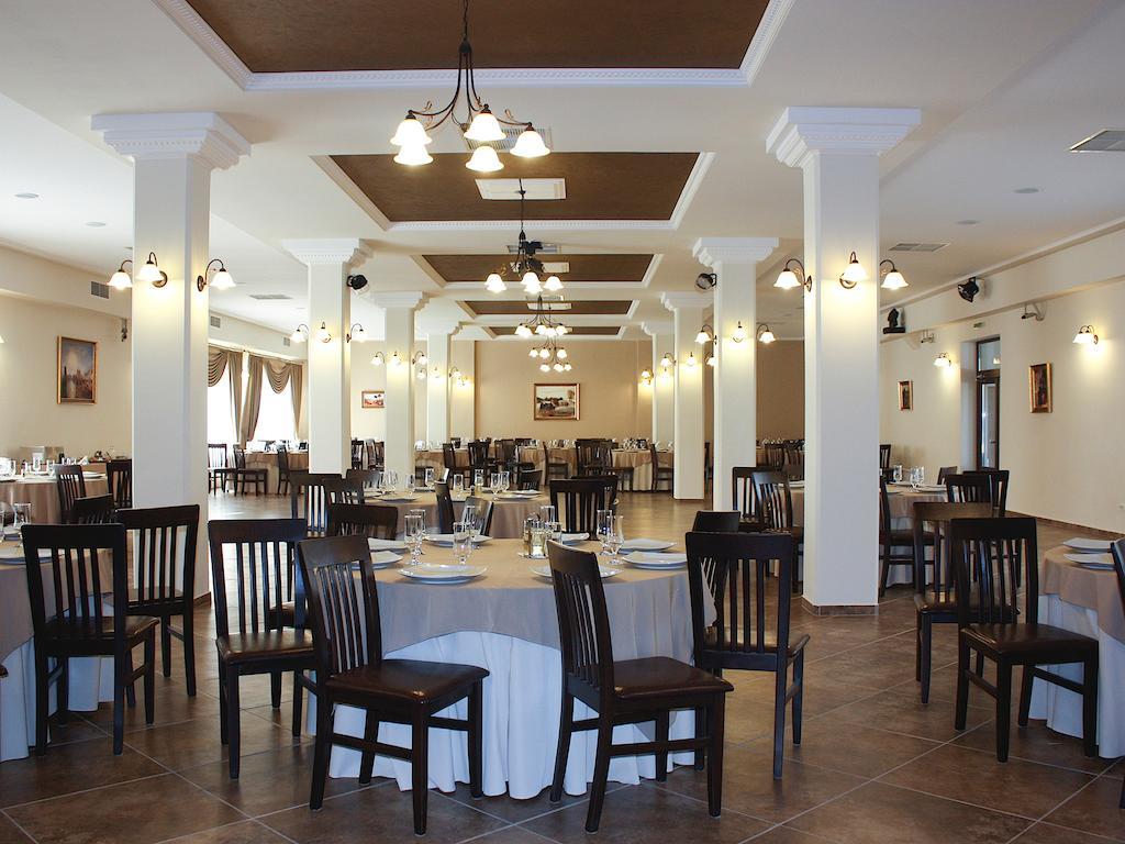 Hotel Dusan Si Fiul Resita Nord Exteriér fotografie