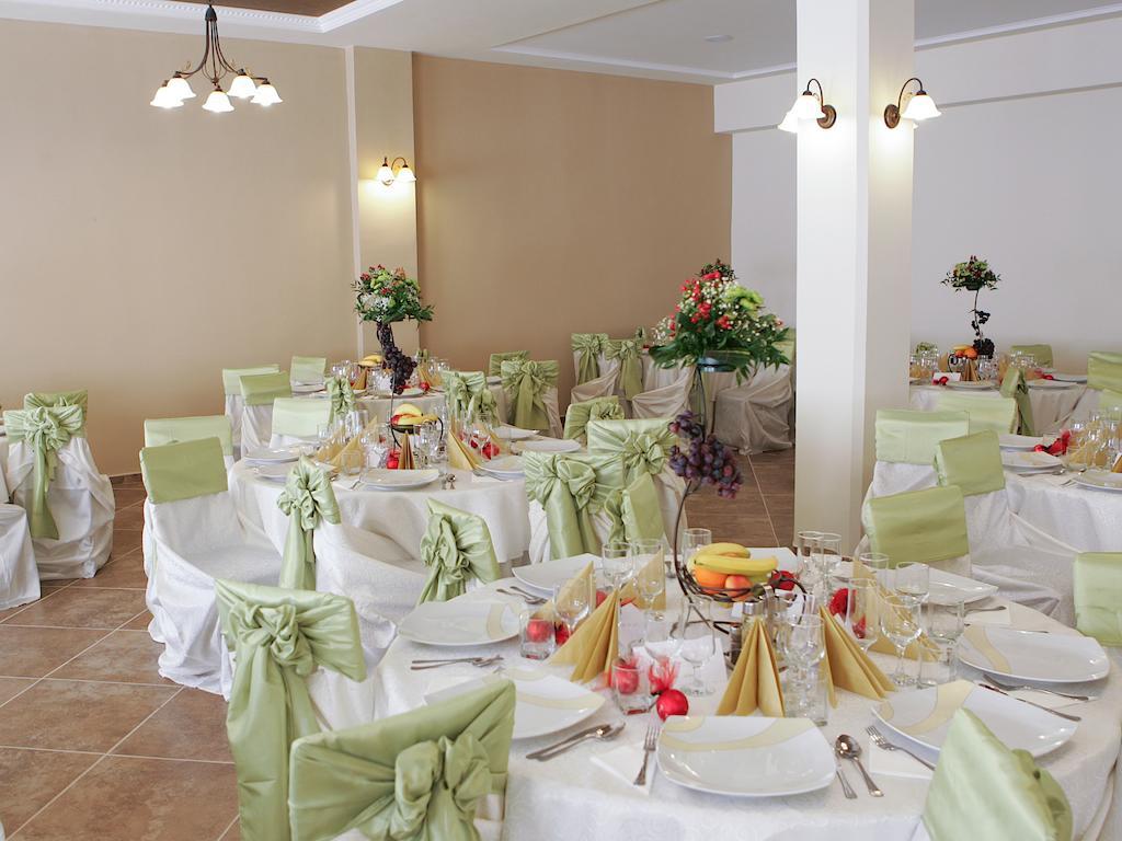 Hotel Dusan Si Fiul Resita Nord Exteriér fotografie